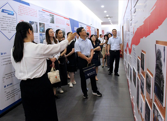 广州市思想政治工作及企业文化建设工作交流会与会代表一行到开云线上平台·(中国)官方网站参观